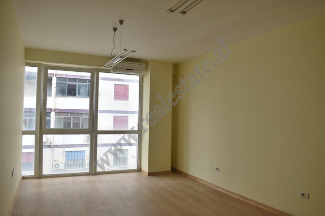 An office space is available for rent in Ismail Qemali Street in Tirana.&nbsp;
The space is situate